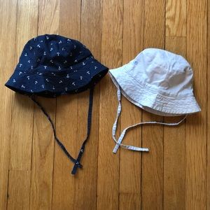 H&M bucket Hats, size 2-4 months, light blue and dark blue with anchors